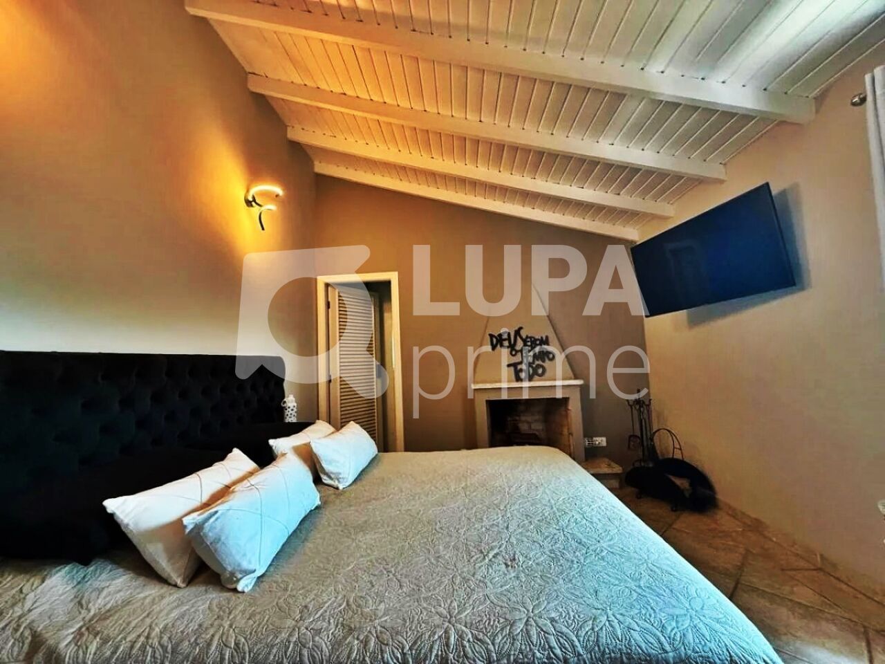 sobrado-venda-sao-paulo-agua-fria-4dormitorios-4suites-5vagas-300m2-LM29710