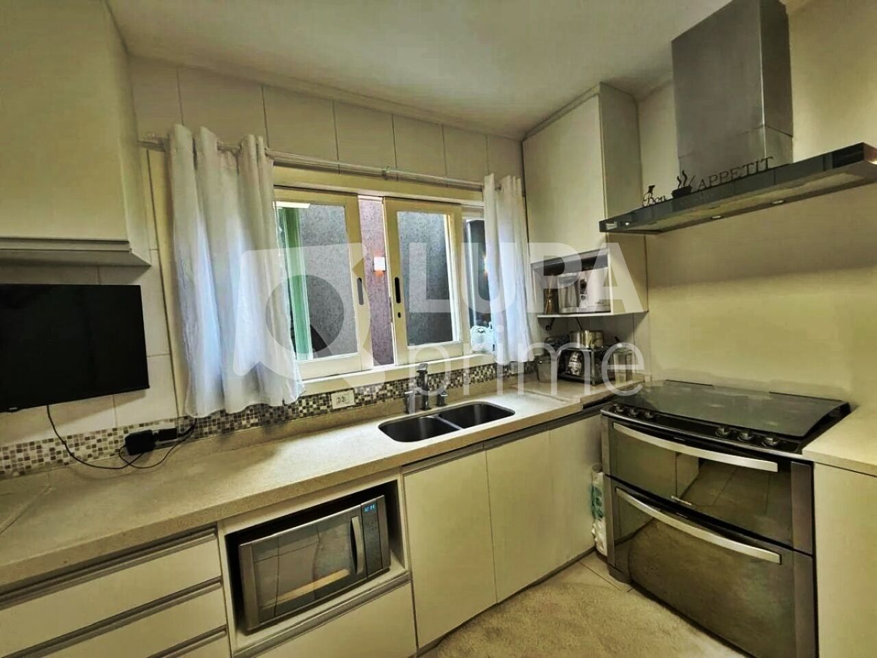 sobrado-venda-sao-paulo-agua-fria-4dormitorios-4suites-5vagas-300m2-LM29710