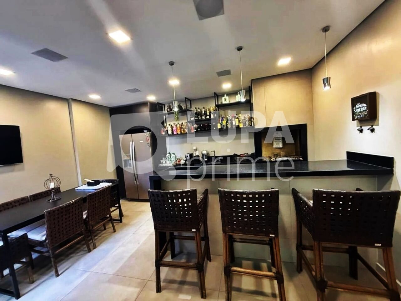 sobrado-venda-sao-paulo-agua-fria-4dormitorios-4suites-5vagas-300m2-LM29710