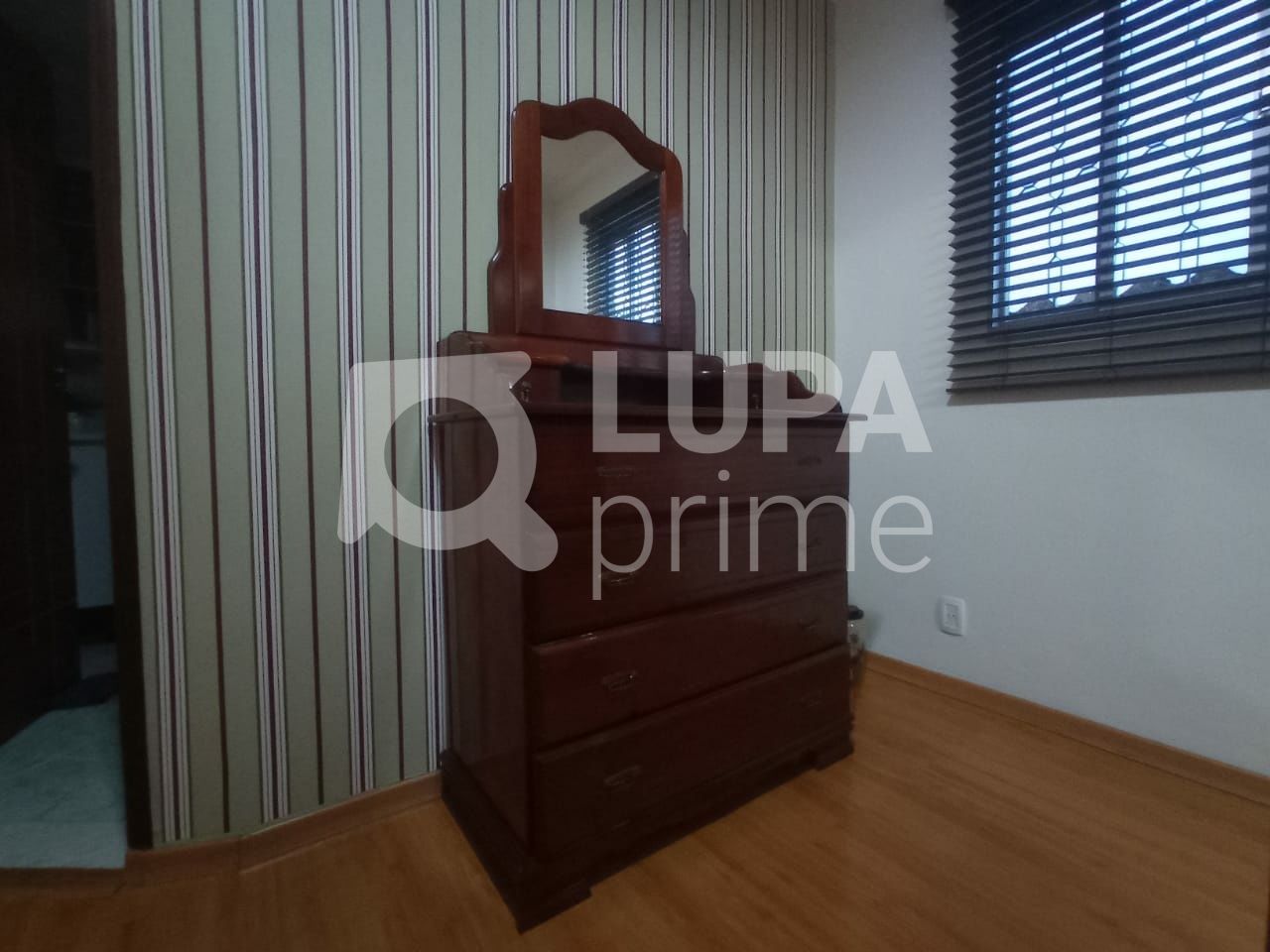 sobrado-venda-sao-paulo-vila-amalia-zona-leste-3dormitorios-2vagas-220m2-LM29774