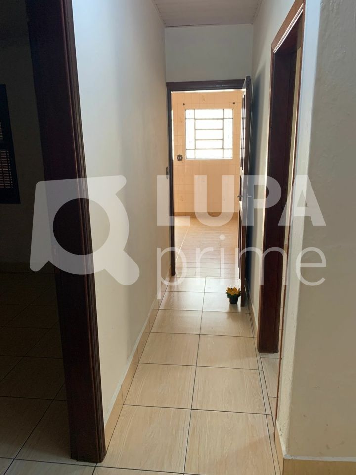 casa-terrea-venda-sao-paulo-brasilandia-3dormitorios-5vagas-180m2-LM29786