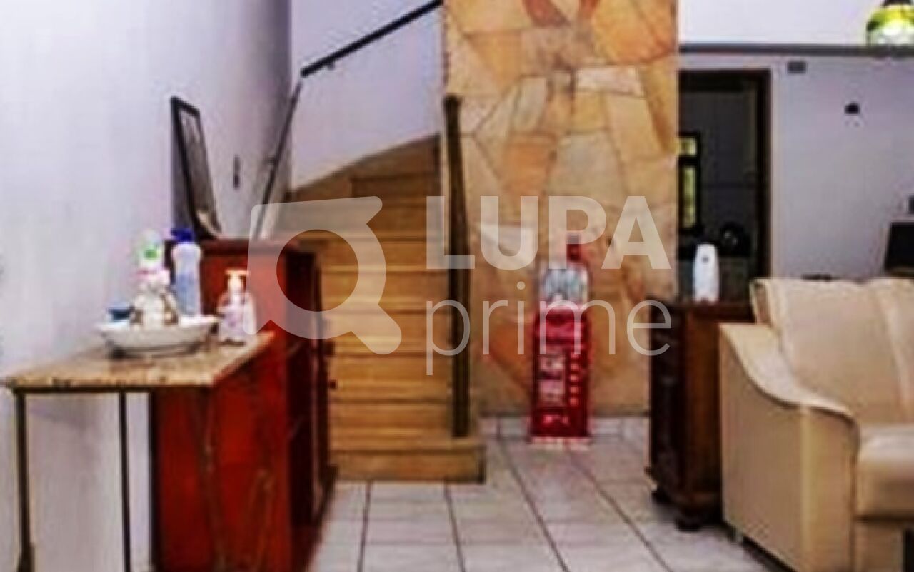 casa-terrea-venda-sao-paulo-santana-2dormitorios-2vagas-150m2-LM29820