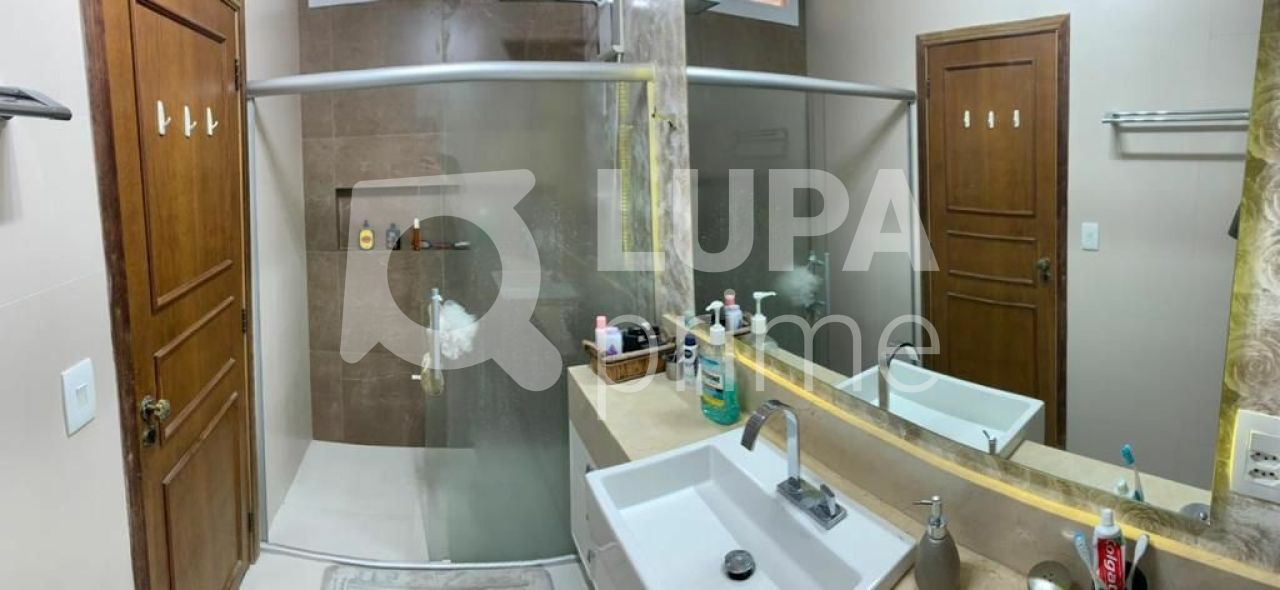 Casa, 4 quartos, 300 m² - Foto 17