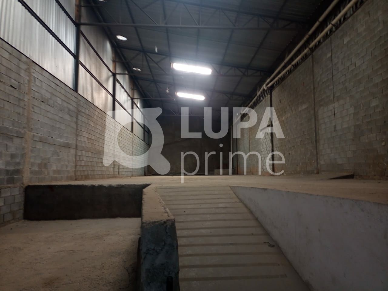 galpao-locacao-sao-paulo-jardim-francisco-mendes-2vagas-500m2-LM30009
