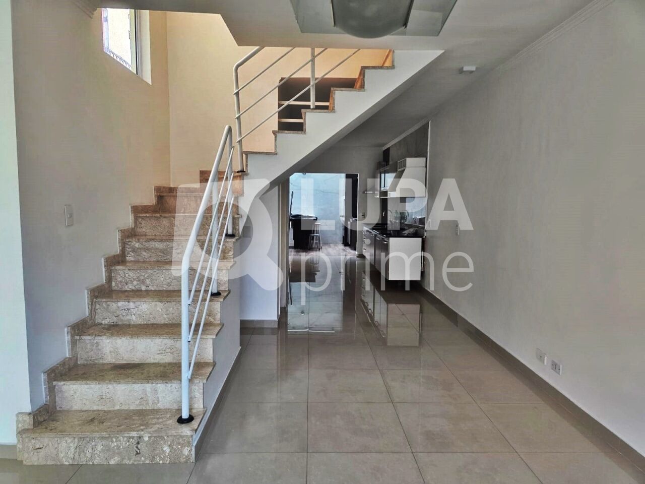 Casa, 3 quartos, 230 m² - Foto 1