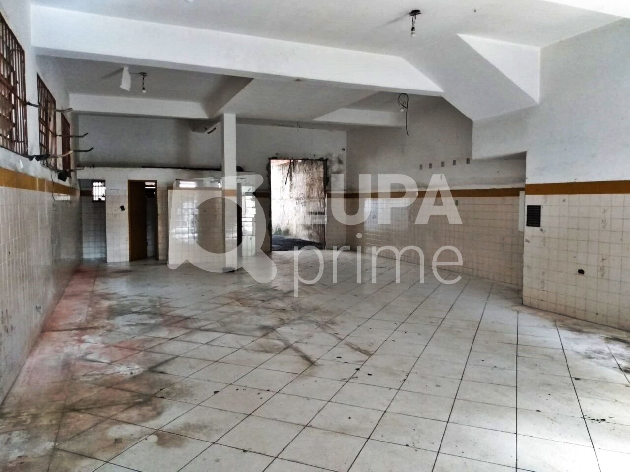 Loja-Salão, 120 m² - Foto 1