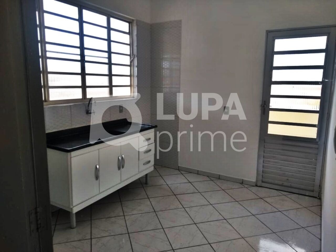 Apartamento, 1 quarto, 30 m² - Foto 1