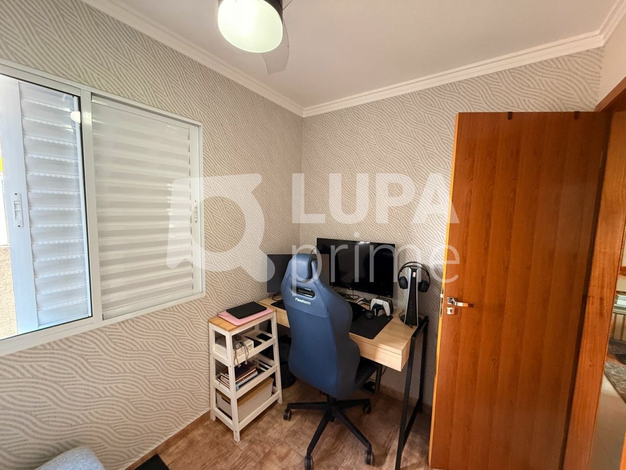 apartamento-venda-sao-paulo-parque-vitoria-2dormitorios-1vaga-45m2-LM30138