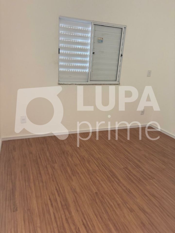 sobrado-venda-sao-paulo-parque-peruche-2dormitorios-2suites-2vagas-72m2-LM30142