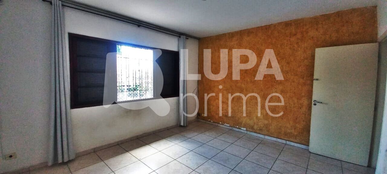 Casa, 3 quartos, 159 m² - Foto 2