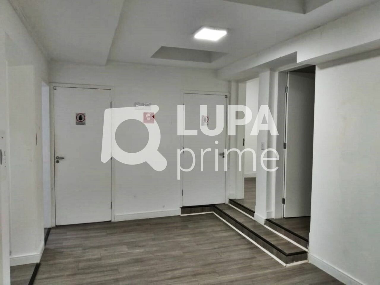 casa-comercial-venda-sao-paulo-agua-fria-12vagas-271m2-LM30189