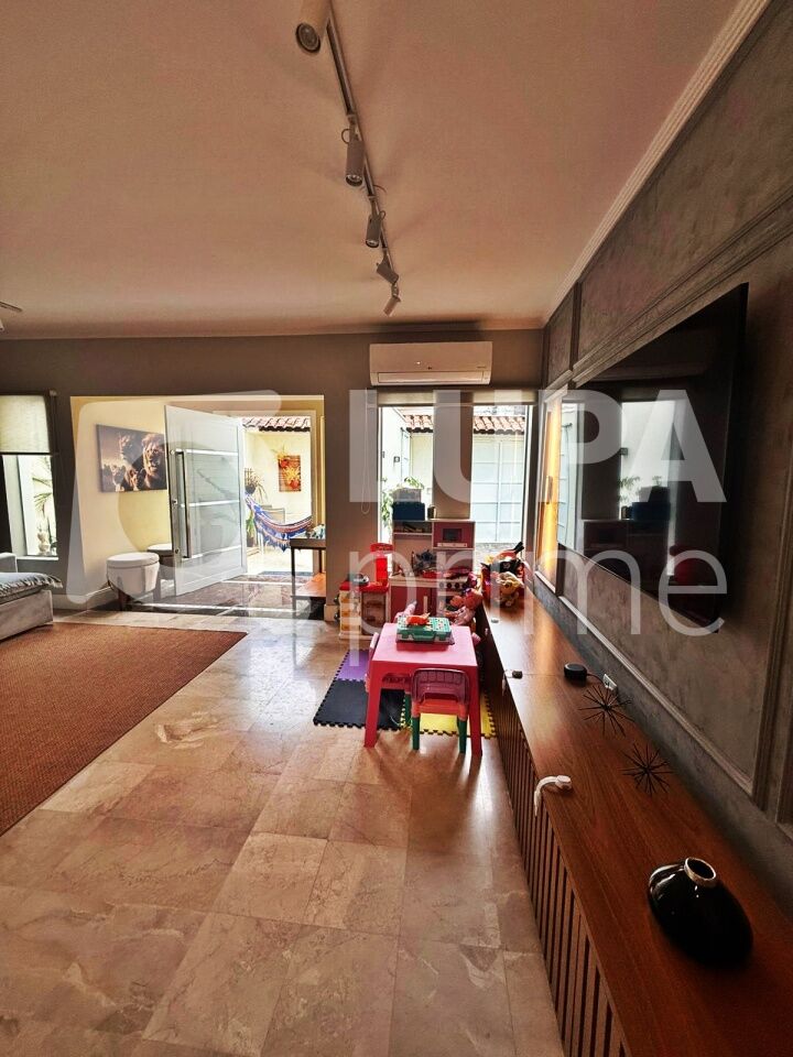 Casa, 3 quartos, 203 m² - Foto 4