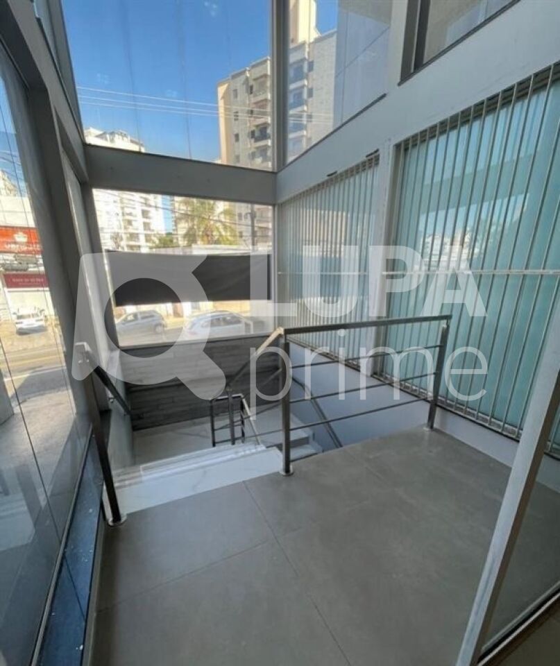 predio-locacao-sao-paulo-agua-fria-10vagas-750m2-LM30287