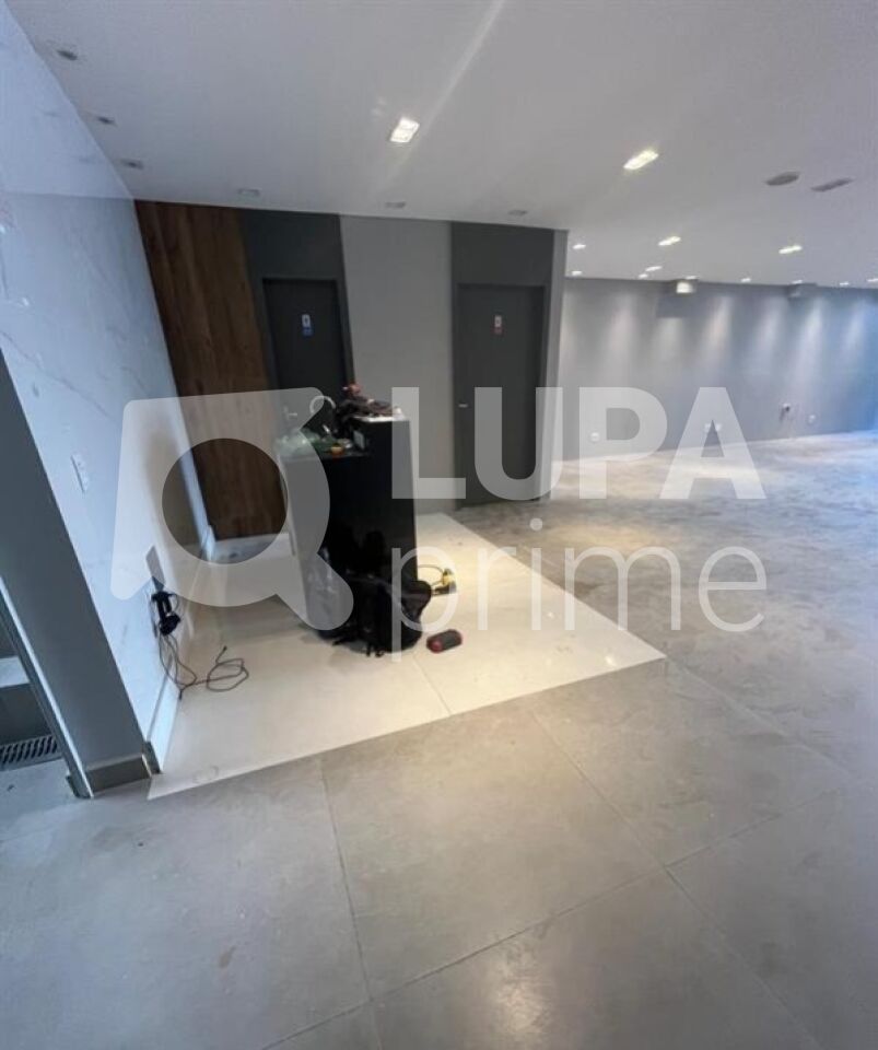 predio-locacao-sao-paulo-agua-fria-10vagas-750m2-LM30287