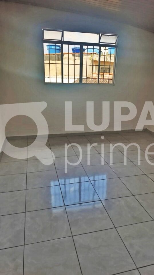 Casa, 3 quartos, 80 m² - Foto 1