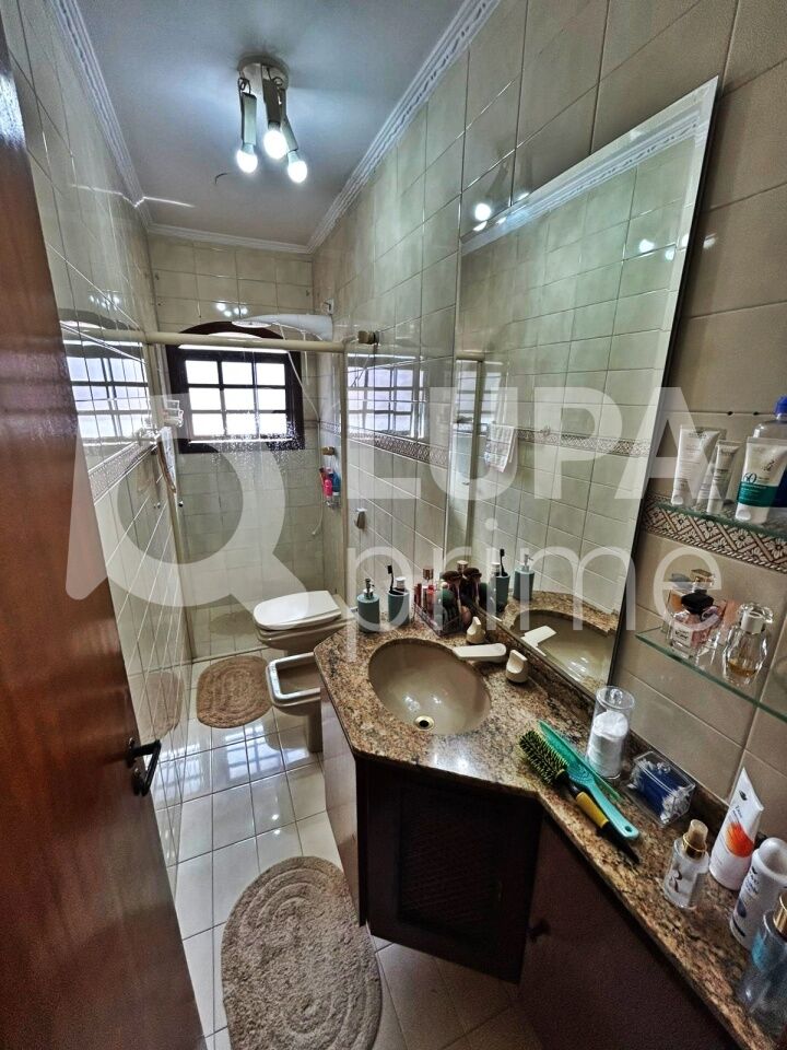 sobrado-venda-sao-paulo-parque-novo-mundo-2dormitorios-1suite-2vagas-121m2-LM30325