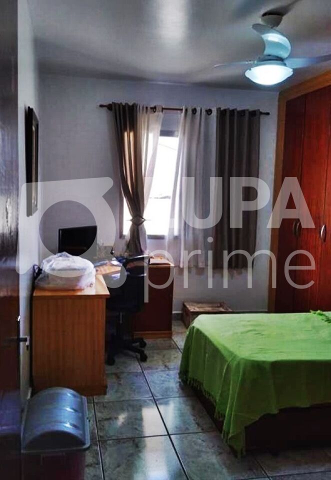 Casa, 3 quartos, 141 m² - Foto 3