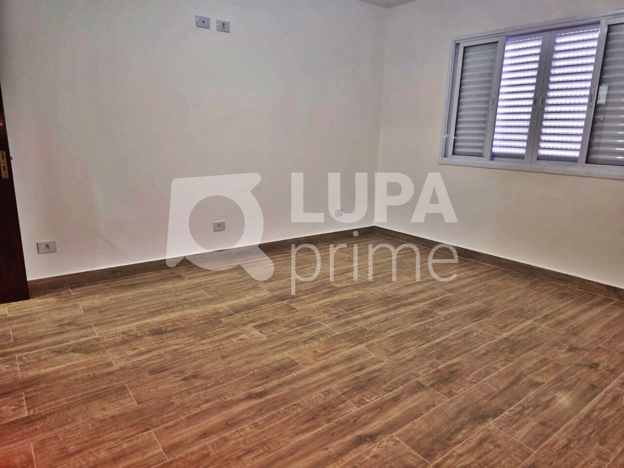 sobrado-locacao-sao-paulo-vila-maria-alta-3dormitorios-1suite-2vagas-146m2-LM30538