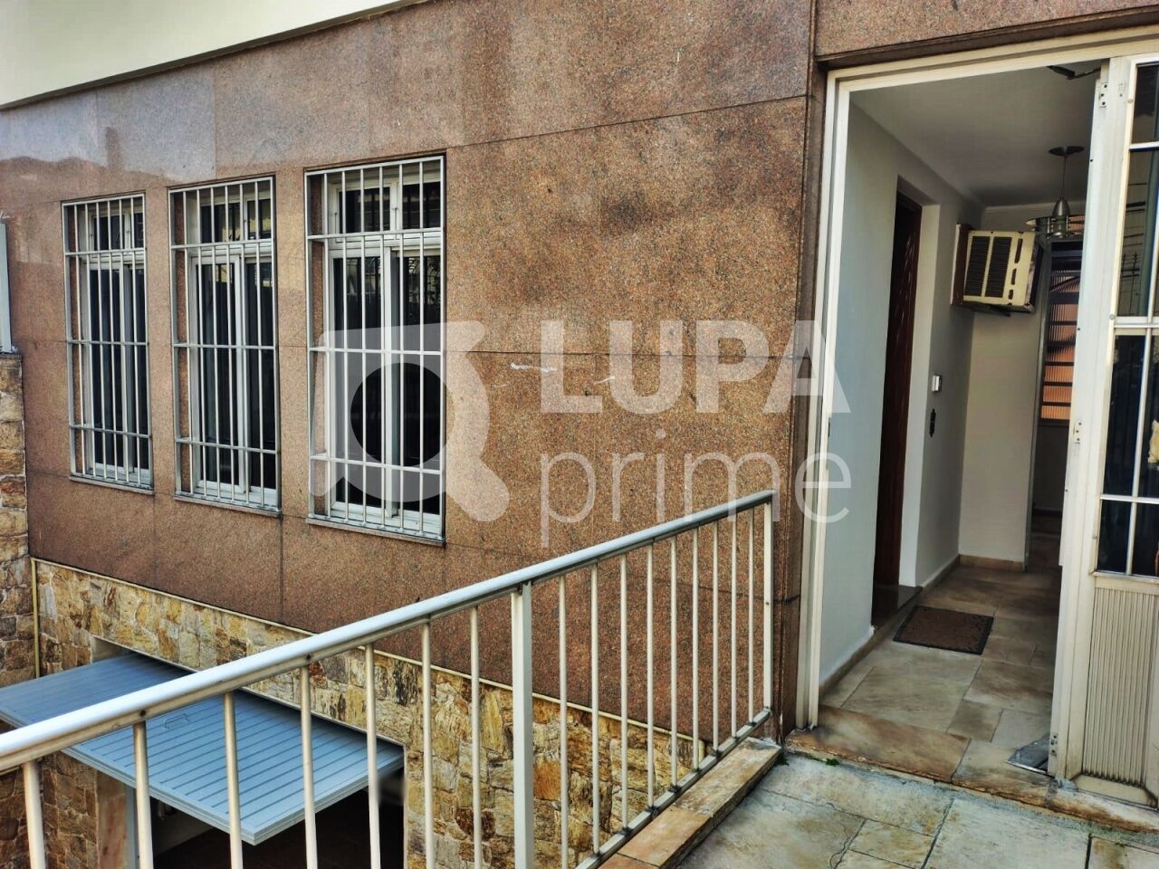 sobrado-locacao-sao-paulo-parada-inglesa-4dormitorios-2suites-2vagas-140m2-LM30556