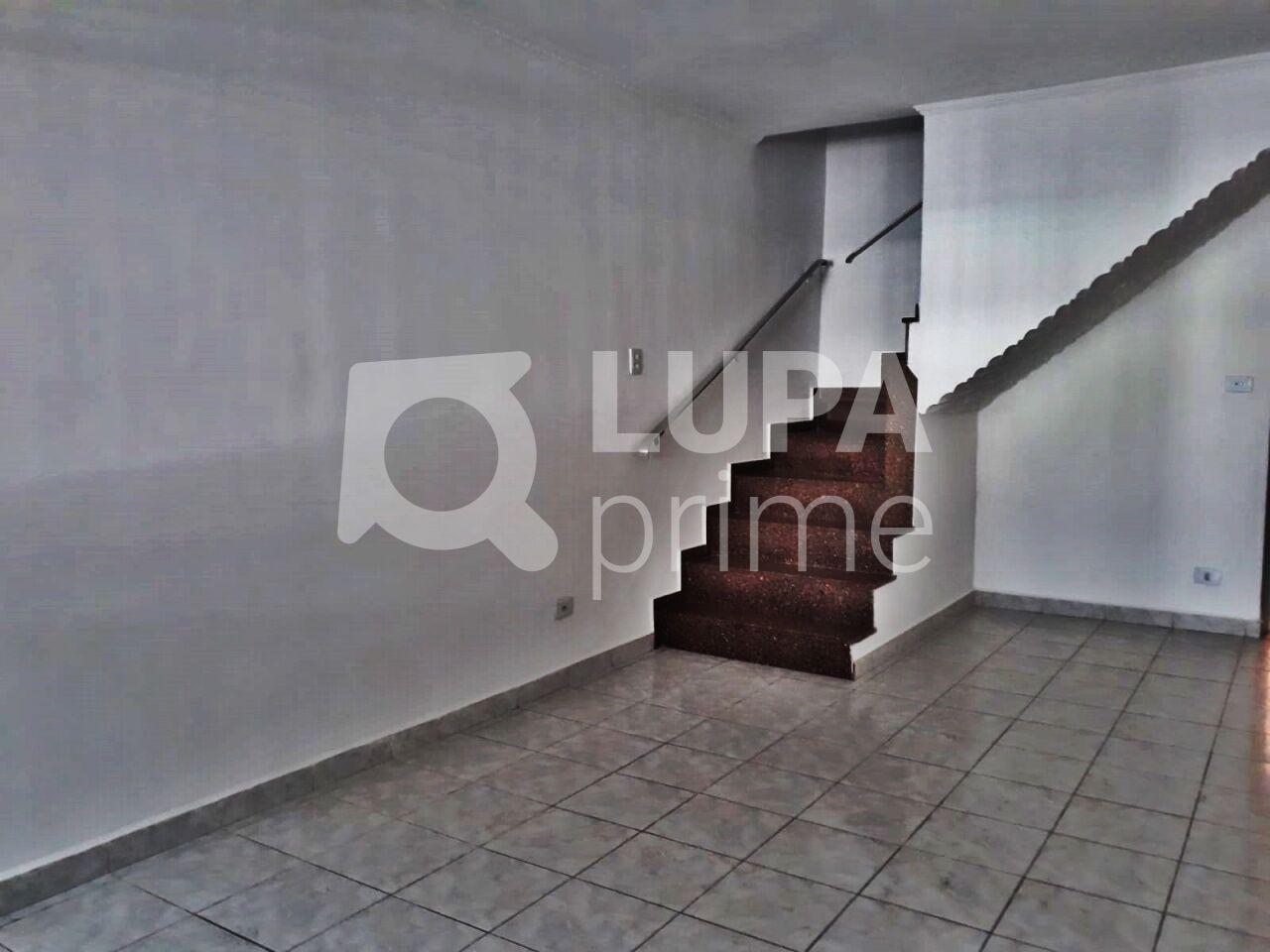 sobrado-locacao-sao-paulo-vila-sabrina-3dormitorios-2vagas-97m2-LM30566