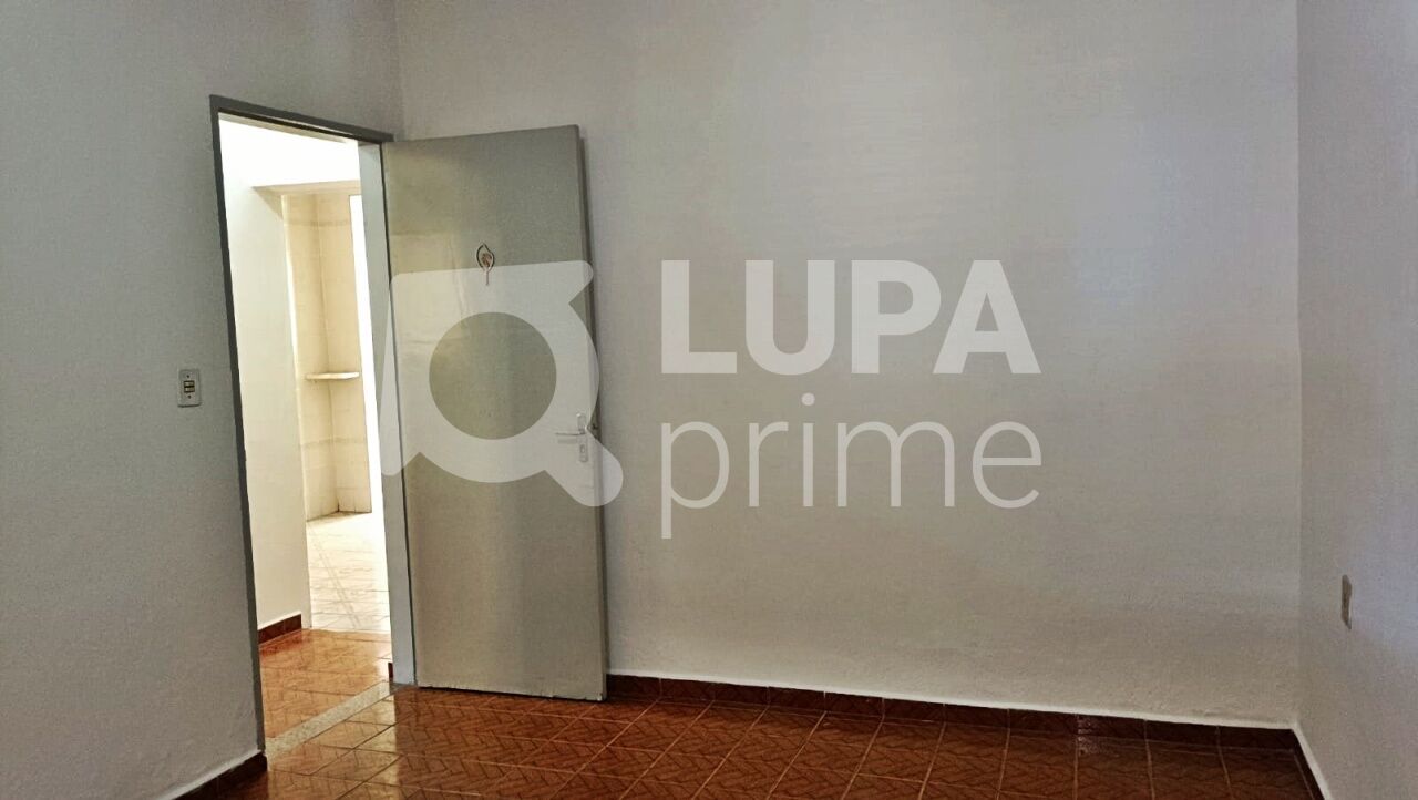 casa-terrea-locacao-sao-paulo-jardim-guanca-2dormitorios-1suite-2vagas-55m2-LM30588