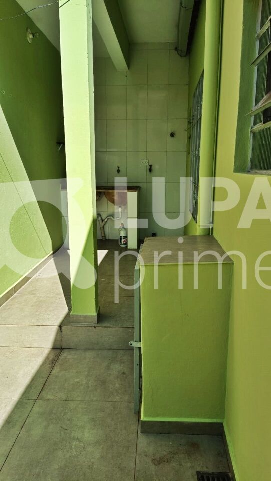 casa-terrea-locacao-sao-paulo-jardim-guanca-2dormitorios-1suite-2vagas-55m2-LM30588