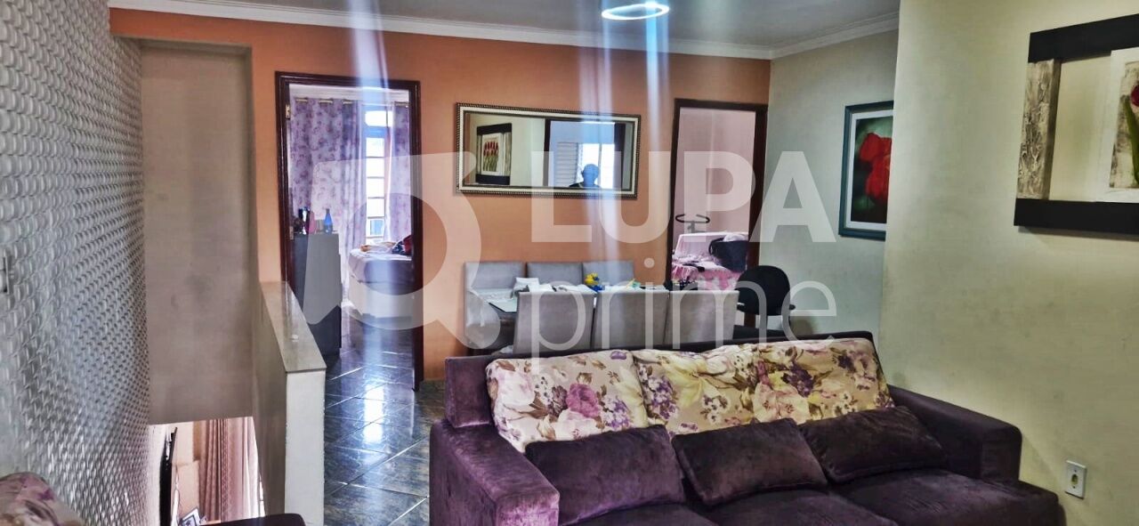 Casa, 3 quartos, 276 m² - Foto 8