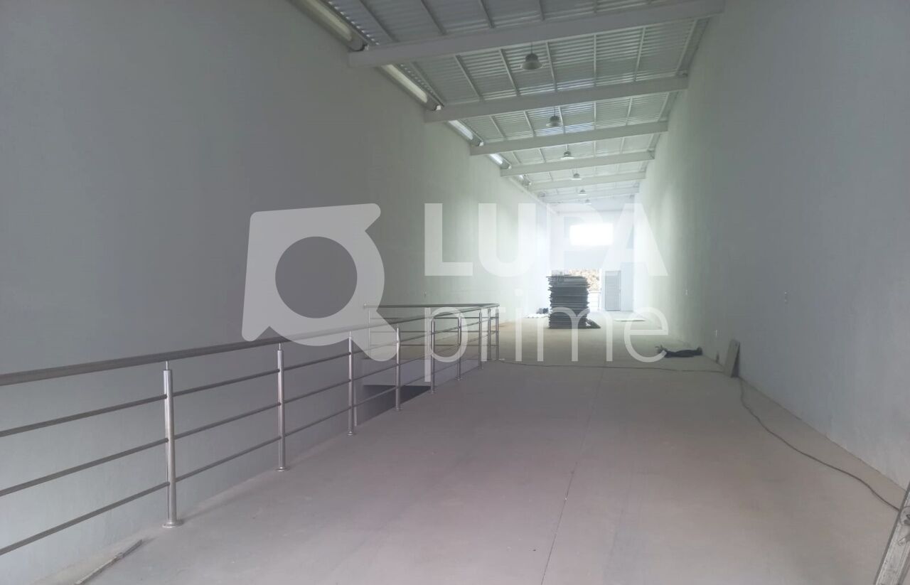 Depósito-Galpão, 460 m² - Foto 1