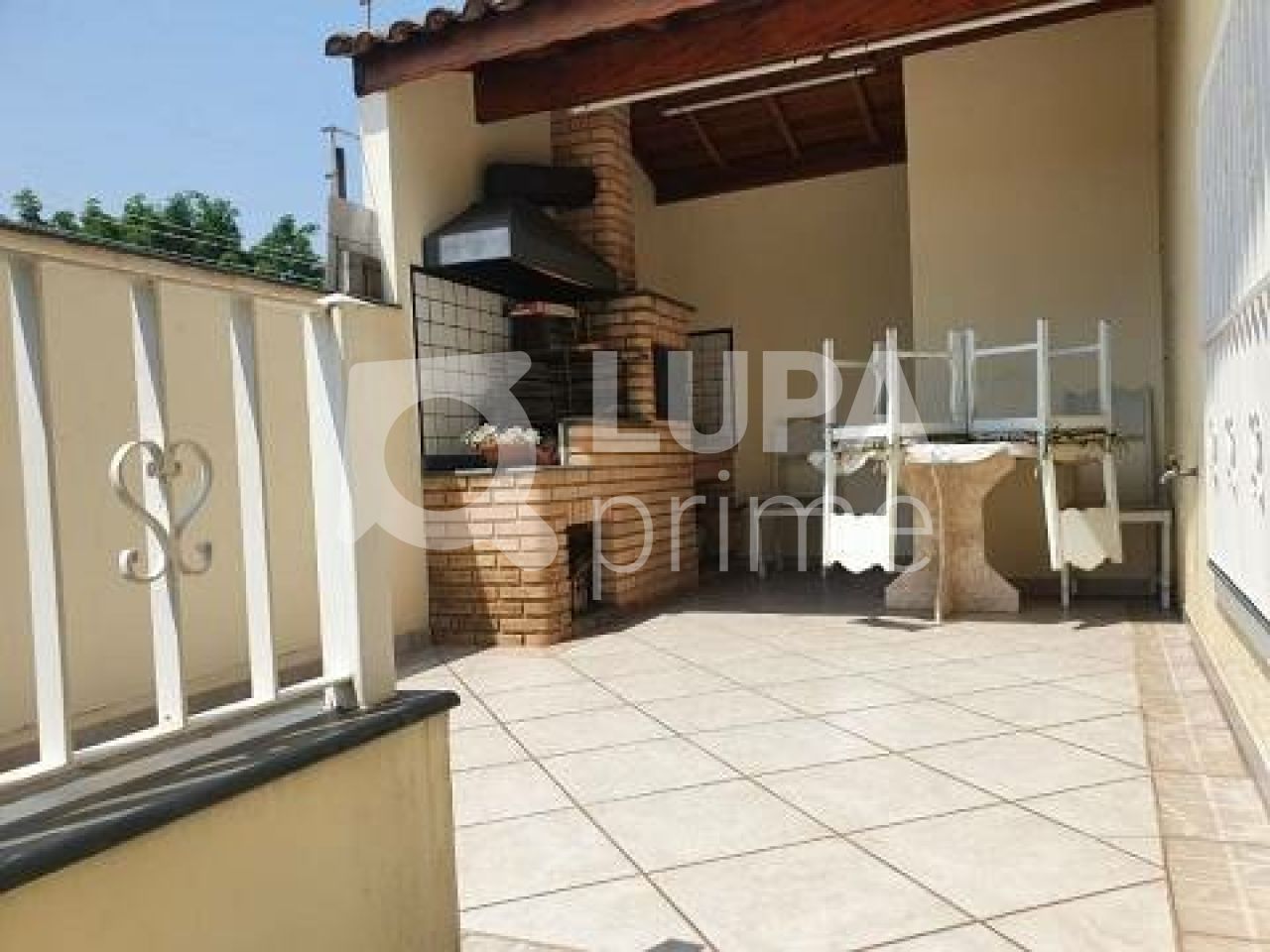 casa-terrea-venda-sao-paulo-vila-guilherme-2dormitorios-1suite-2vagas-130m2-LM368