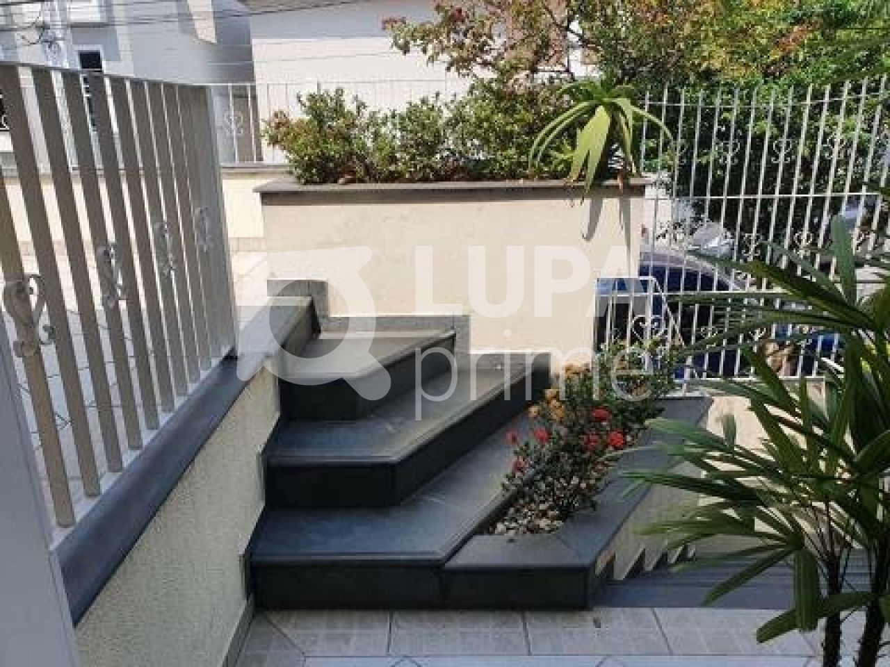 casa-terrea-venda-sao-paulo-vila-guilherme-2dormitorios-1suite-2vagas-130m2-LM368