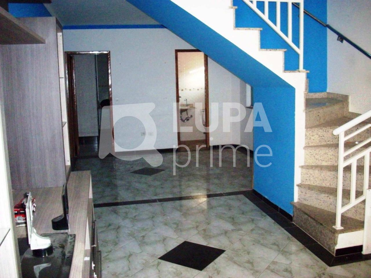 Casa à venda com 3 quartos, 118m² - Foto 1