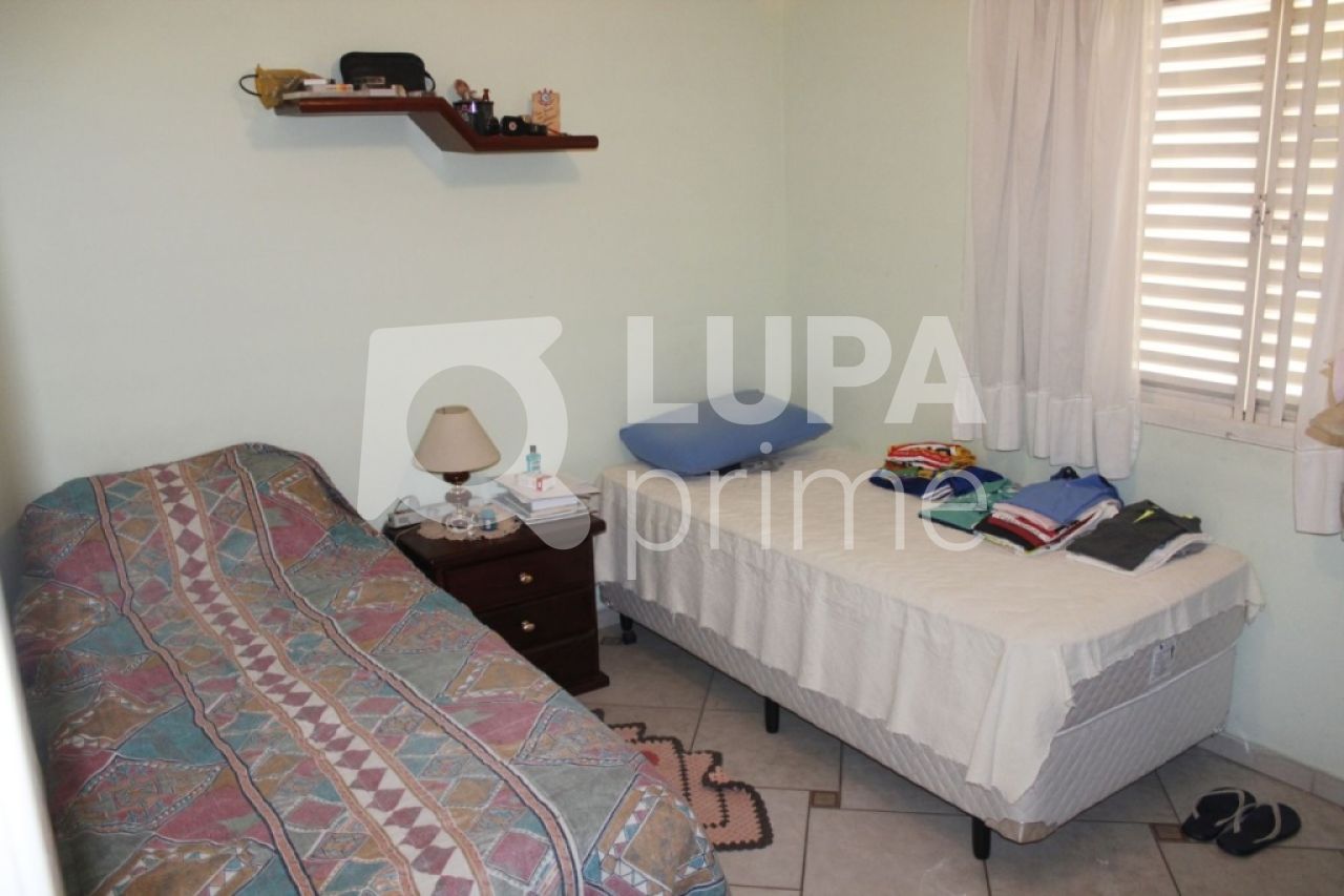 Casa à venda com 3 quartos, 180m² - Foto 10