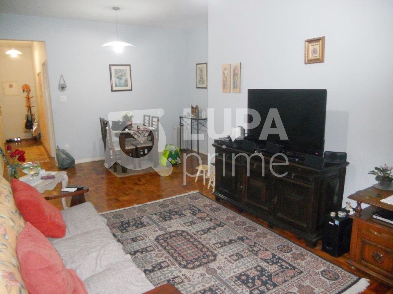 Apartamento à venda com 3 quartos, 110m² - Foto 1