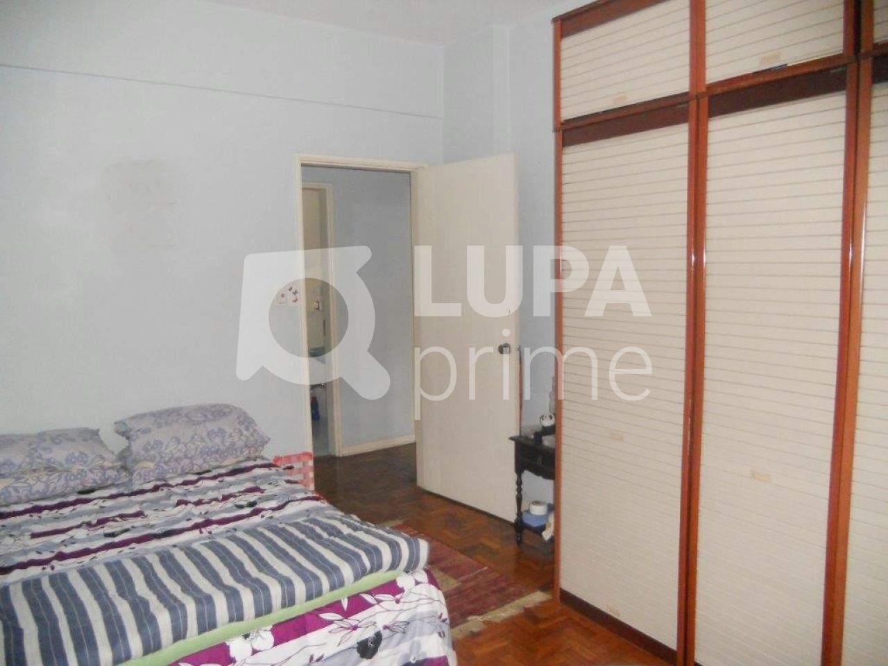 Apartamento à venda com 3 quartos, 110m² - Foto 2