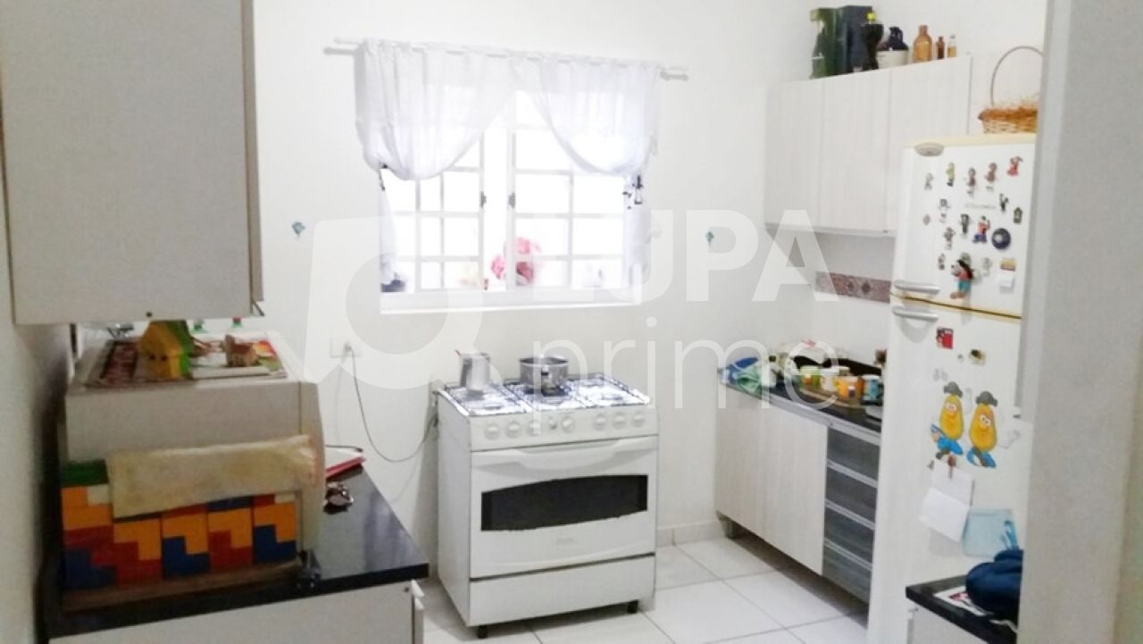 Casa, 2 quartos, 200 m² - Foto 1