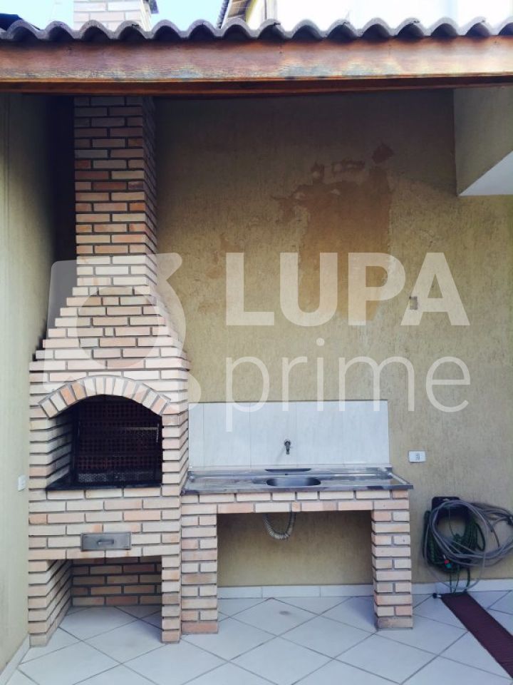 sobrado-venda-guarulhos-jardim-sao-ricardo-3dormitorios-3suites-5vagas-180m2-LS10258