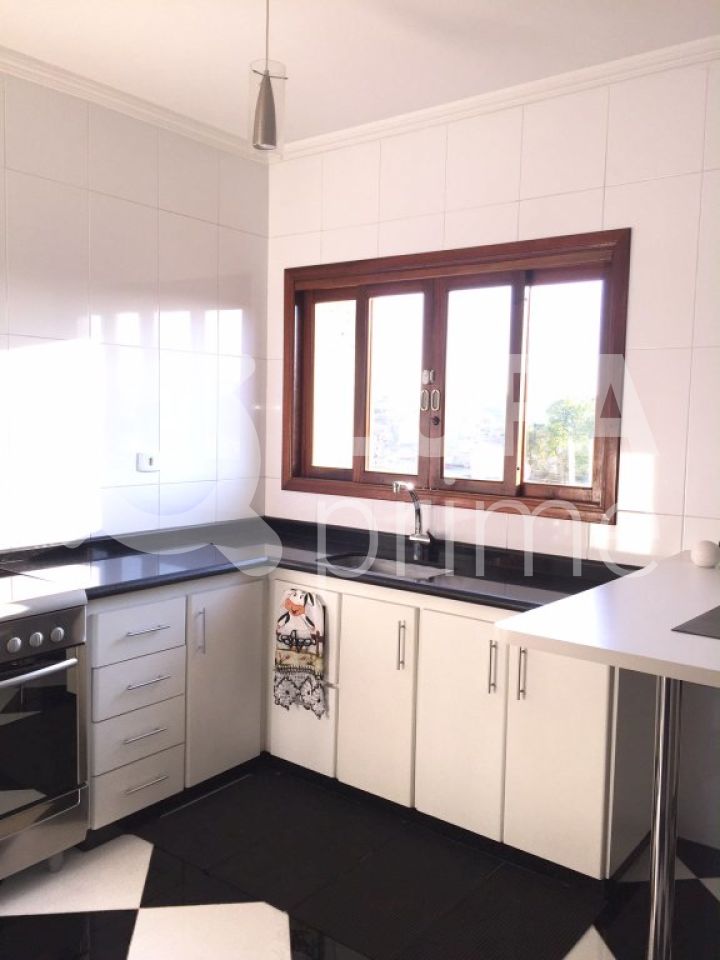 sobrado-venda-guarulhos-jardim-sao-ricardo-3dormitorios-3suites-5vagas-180m2-LS10258