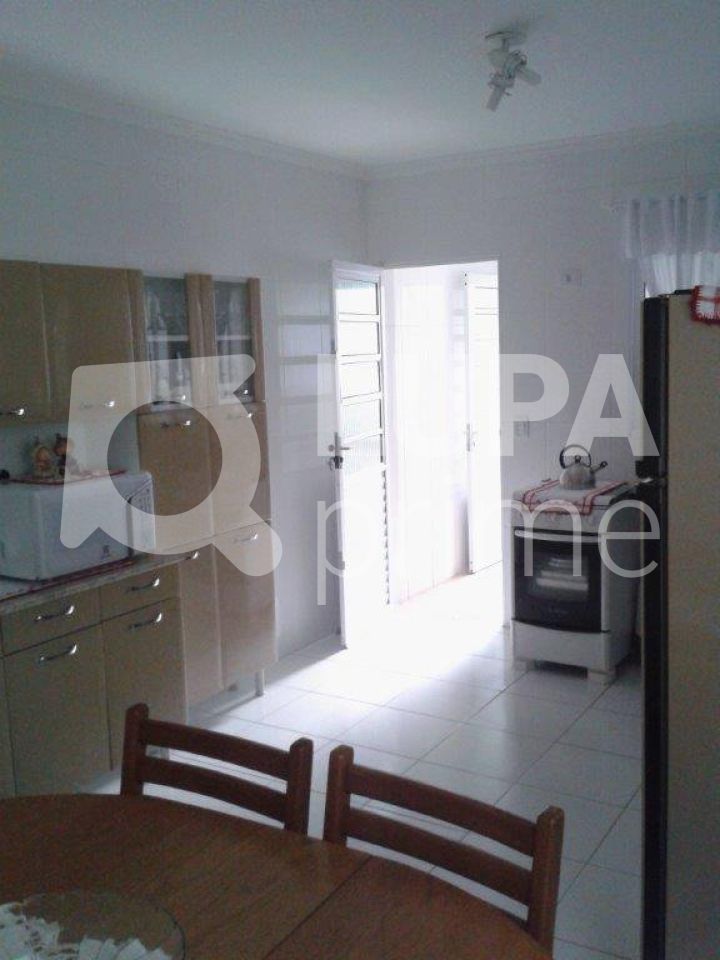 sobrado-venda-sao-paulo-vila-pita-3dormitorios-3suites-2vagas-145m2-LS10296