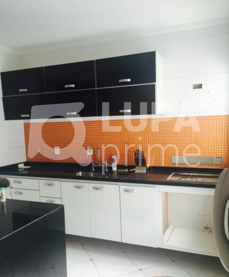 sobrado-venda-sao-paulo-vila-pedra-branca-3dormitorios-1suite-2vagas-200m2-LS11269