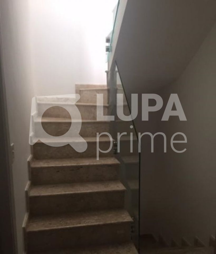 sobrado-venda-sao-paulo-vila-pedra-branca-3dormitorios-1suite-2vagas-200m2-LS11269