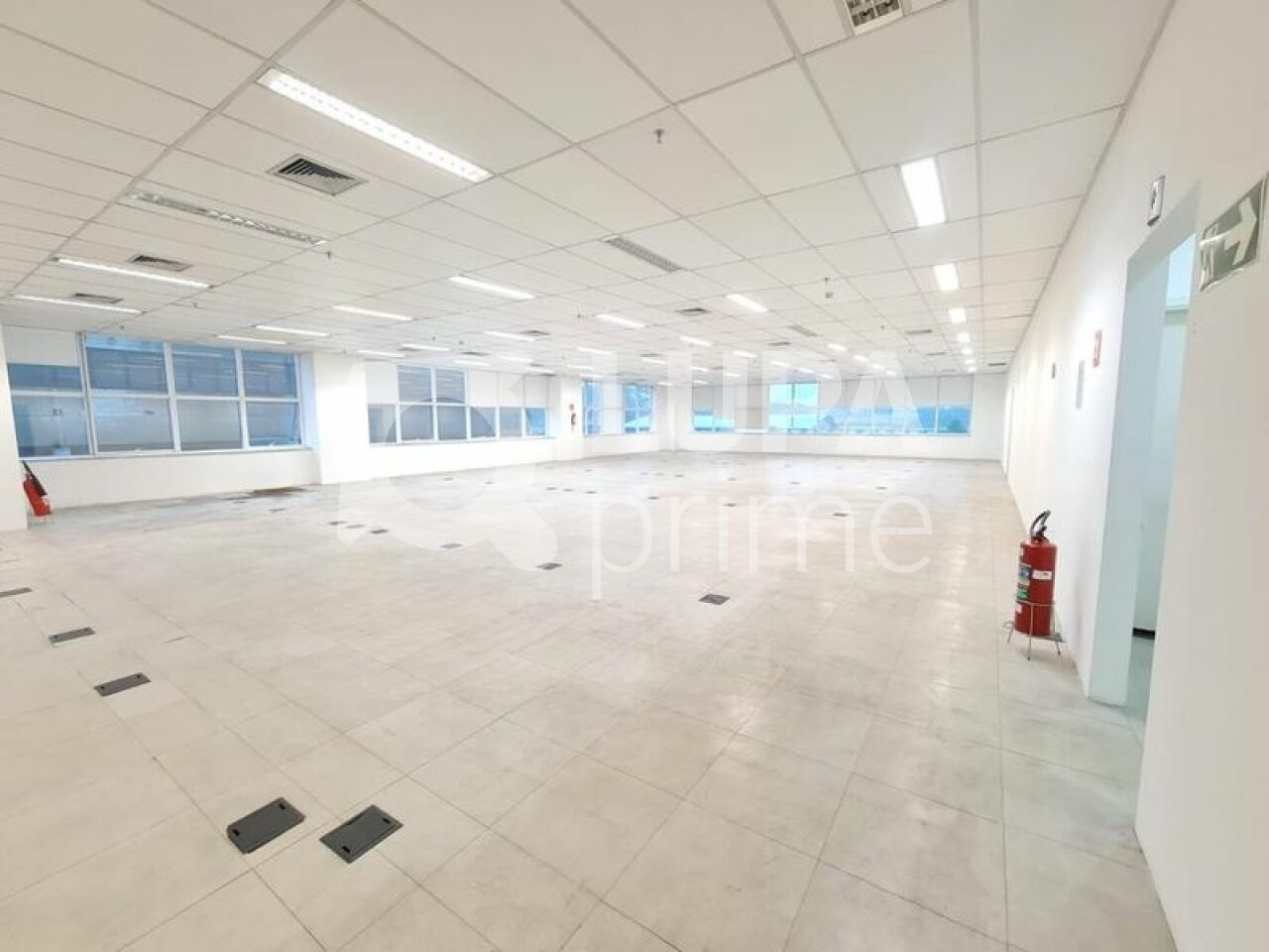 conj-comercial-locacao-sao-paulo-jardim-das-laranjeiras-20vagas-1820m2-LS11554