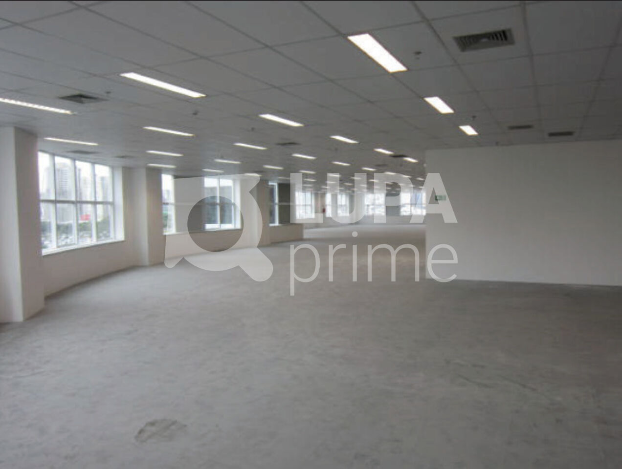 conj-comercial-locacao-sao-paulo-jardim-das-laranjeiras-20vagas-1820m2-LS11554