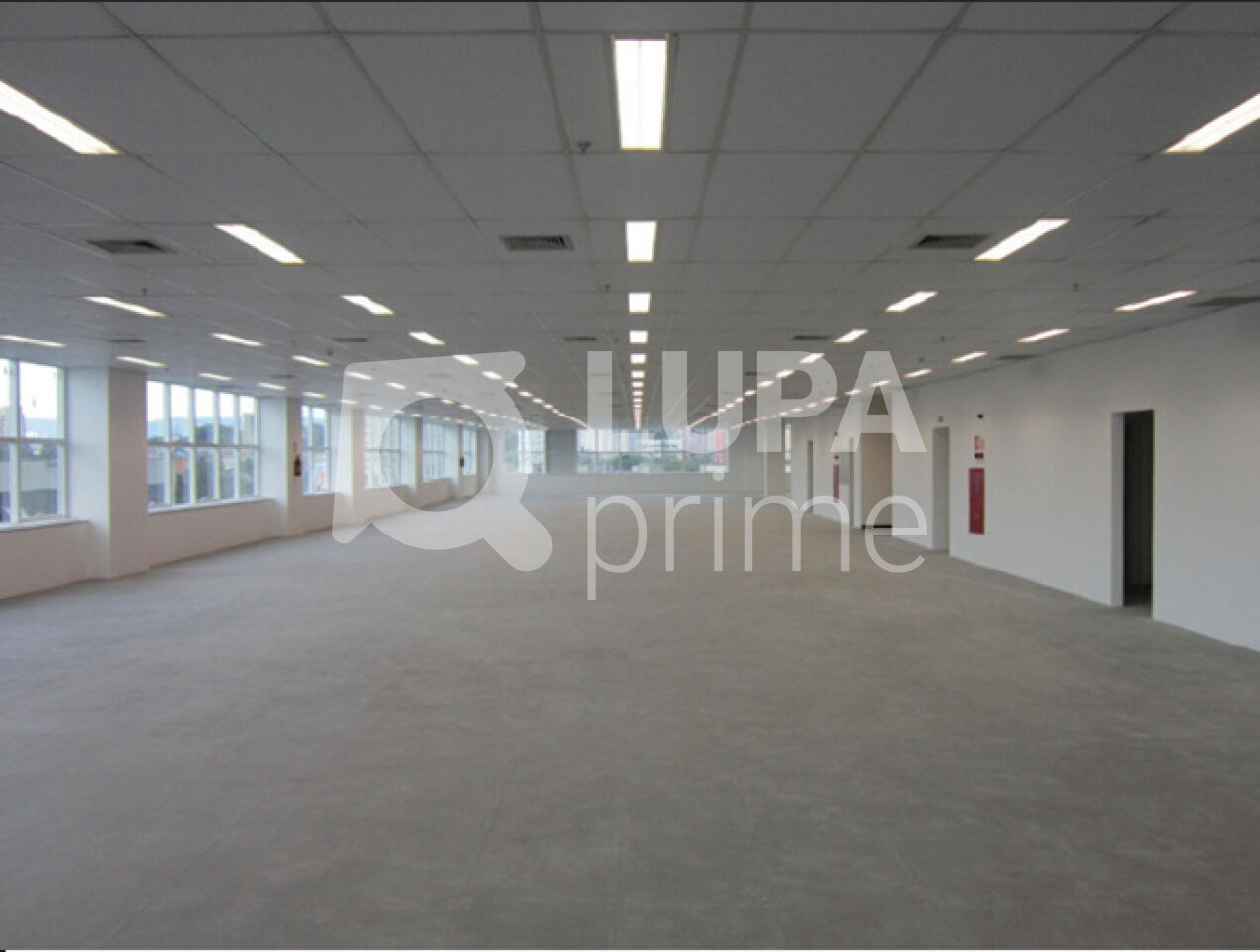 conj-comercial-locacao-sao-paulo-jardim-das-laranjeiras-20vagas-1820m2-LS11554