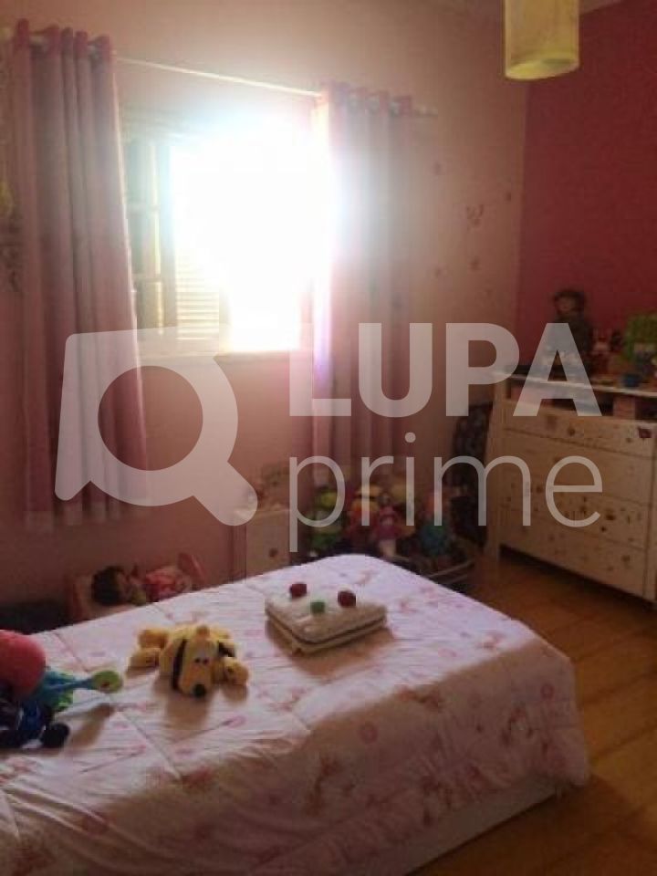 Casa, 4 quartos, 260 m² - Foto 9