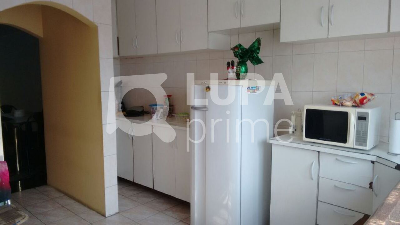 sobrado-venda-sao-paulo-jardim-helian-3dormitorios-1suite-5vagas-125m2-LS11695