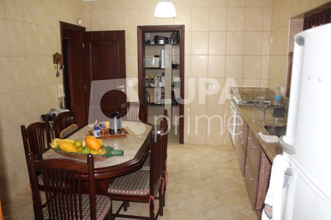 Casa, 3 quartos, 240 m² - Foto 14