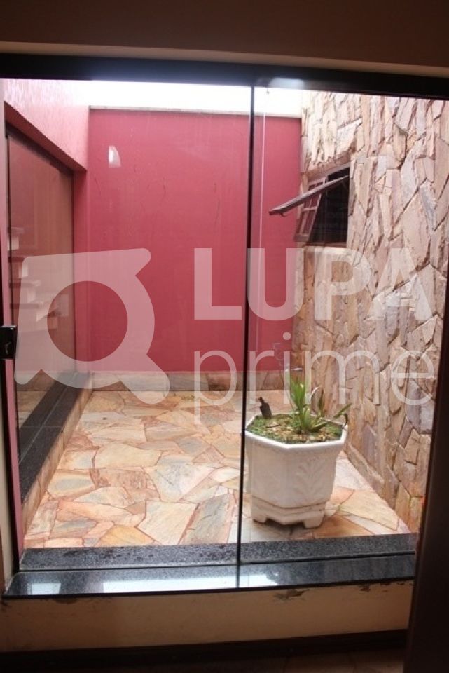 Casa, 3 quartos, 240 m² - Foto 11