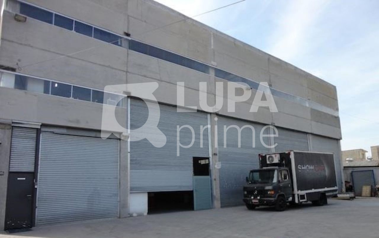 Depósito-Galpão, 2600 m² - Foto 1
