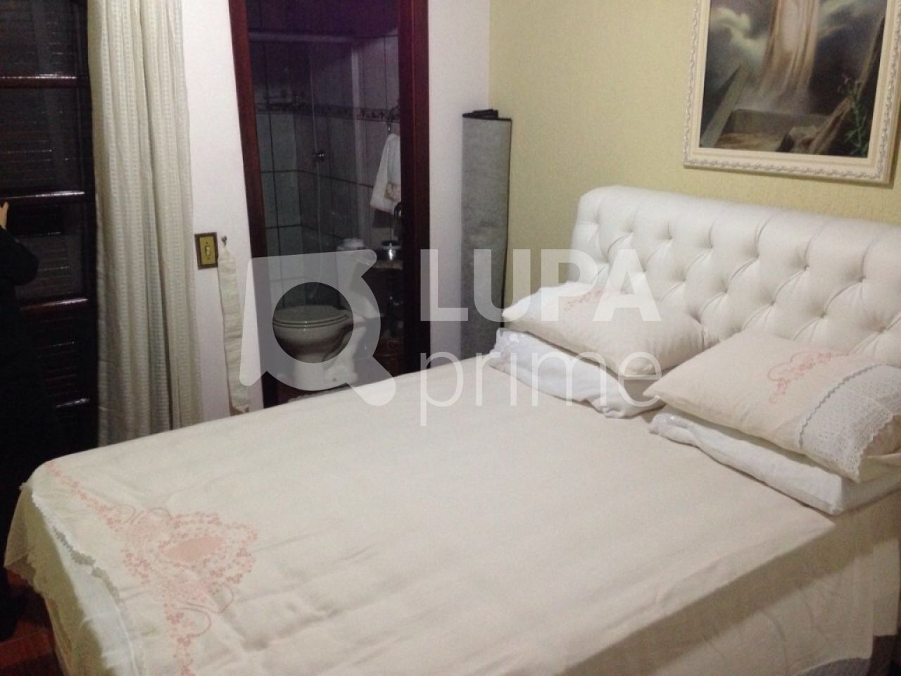 sobrado-venda-sao-paulo-vila-nilo-3dormitorios-2suites-2vagas-220m2-LS12564