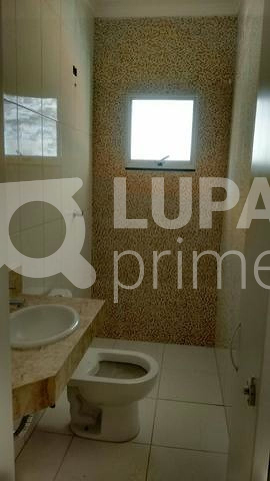 sobrado-venda-sao-paulo-vila-basileia-3dormitorios-3suites-5vagas-240m2-LS13863